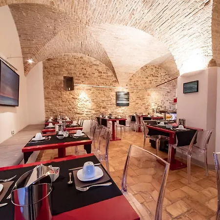 Sorella Luna Hotel 3*